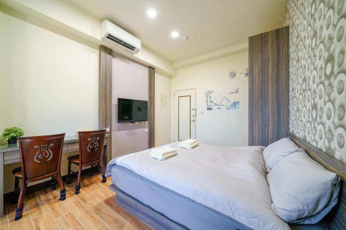 台南迎家樂 Apartment Anping Bagian luar foto